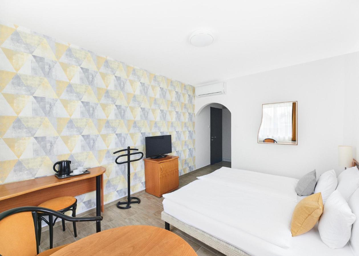Lorelei Pension Gyenesdiás Esterno foto