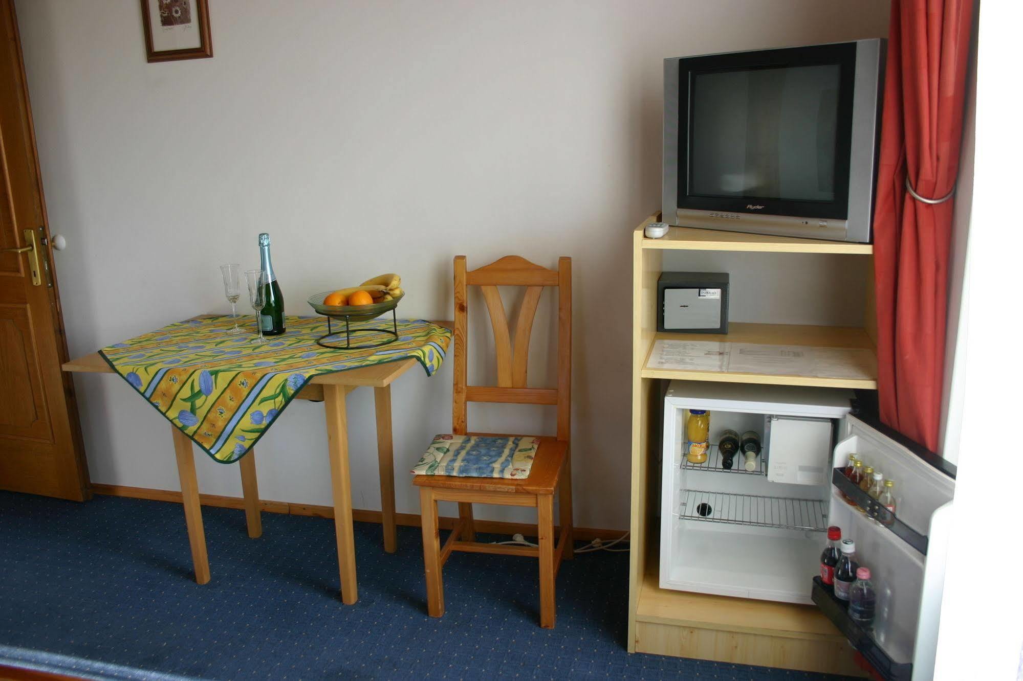 Lorelei Pension Gyenesdiás Esterno foto